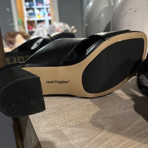 Hush Puppies Black Mules Sleek Slip-On Design - Picture 5 of 7